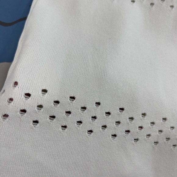 💰PRICE ⬇️ TED BAKER LONDON • Beige/White Ruffle Sleeved Sweater Blouse • sz 3 - Picture 7 of 8